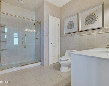 233 Beachfront - Photo Thumbnail 9