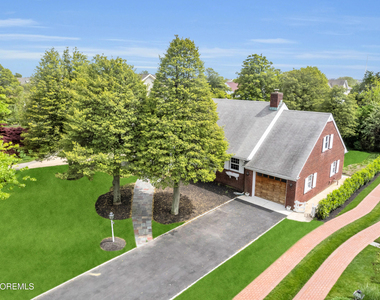 208 Trenton Boulevard - Photo Thumbnail 23