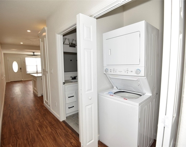 4322 Allen Street - Photo Thumbnail 10