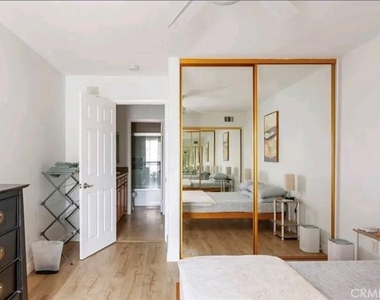 1621 Hotel S - Photo Thumbnail 6