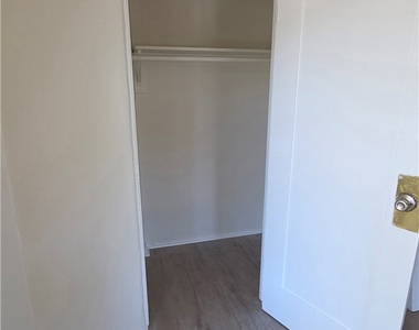 3408 W Sunset Blvd - Photo Thumbnail 4
