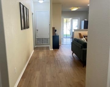 1013 Bruni Court - Photo Thumbnail 12