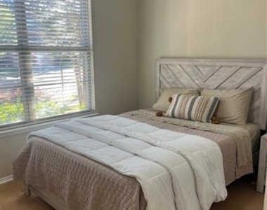 1013 Bruni Court - Photo Thumbnail 5