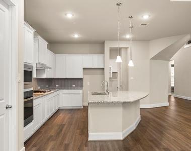 10507 Halley Lane - Photo Thumbnail 18