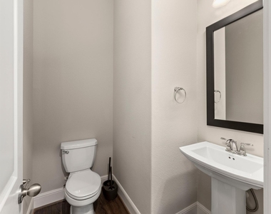 10507 Halley Lane - Photo Thumbnail 21