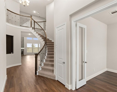 10507 Halley Lane - Photo Thumbnail 5