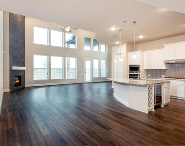 10507 Halley Lane - Photo Thumbnail 12