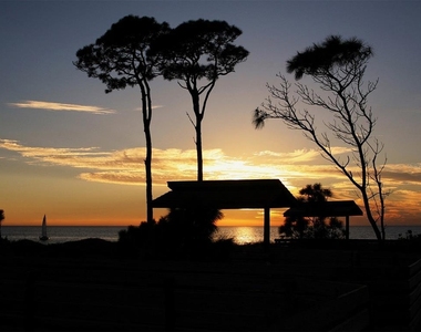 200 The Esplanade N - Photo Thumbnail 69