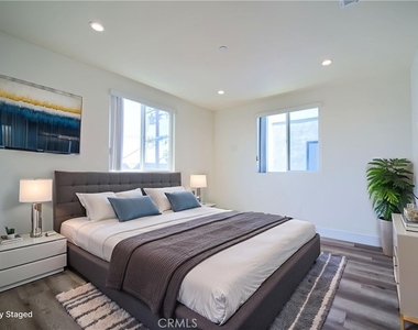 1429 S New Hampshire Avenue - Photo Thumbnail 17