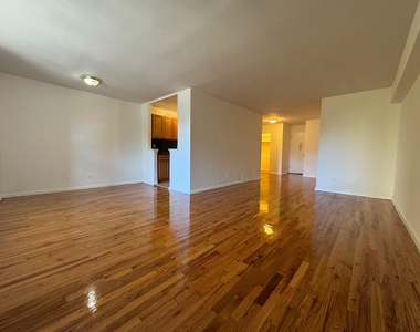 2020 Grand Concourse - Photo Thumbnail 2