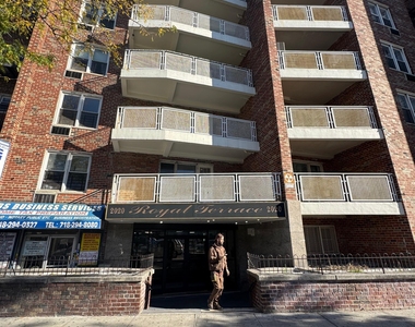 2020 Grand Concourse - Photo Thumbnail 14