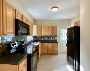 1201 Berkeley Street - Photo Thumbnail 15