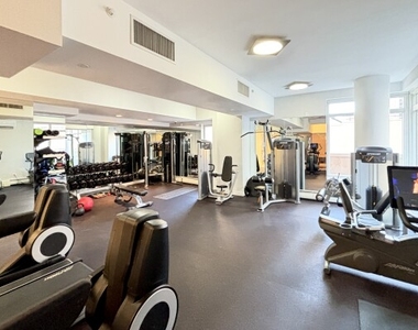 205 East 59th Street - Photo Thumbnail 7