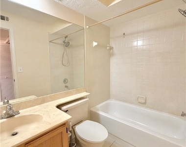9580 Victoria Lane Lane - Photo Thumbnail 16