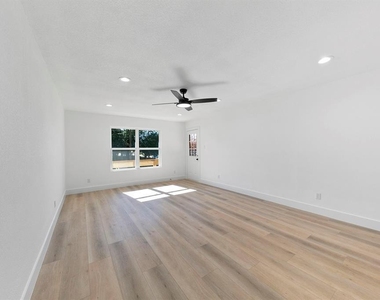 1514 Wirt Road - Photo Thumbnail 14