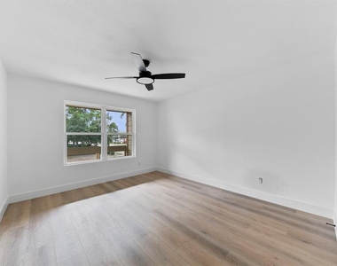 1514 Wirt Road - Photo Thumbnail 16