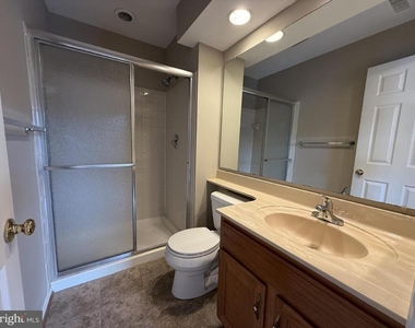 16926 Point Pleasant Lane - Photo Thumbnail 9