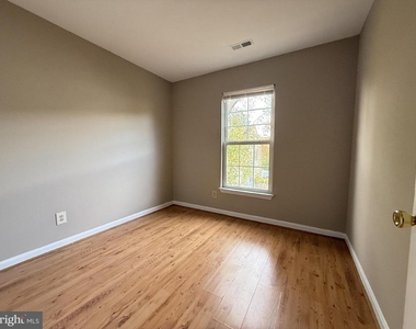 16926 Point Pleasant Lane - Photo Thumbnail 10