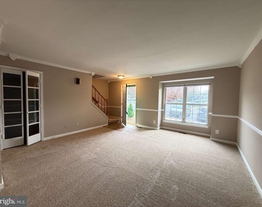16926 Point Pleasant Lane - Photo Thumbnail 2