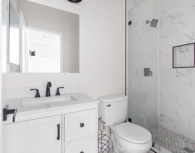 1462 W 22nd Street - Photo Thumbnail 7