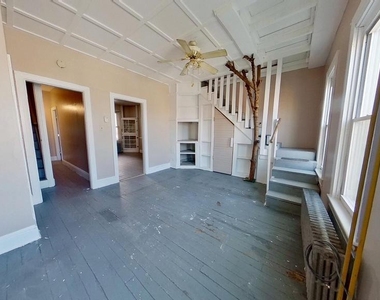 702 W Philadelphia Street - Photo Thumbnail 5
