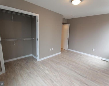 1856 N Willington Street - Photo Thumbnail 6