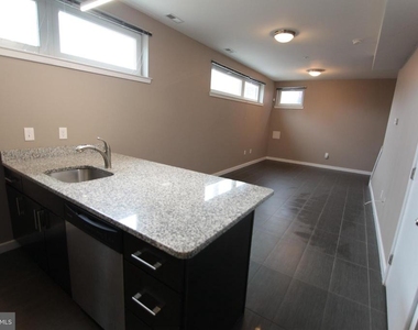 1856 N Willington Street - Photo Thumbnail 3
