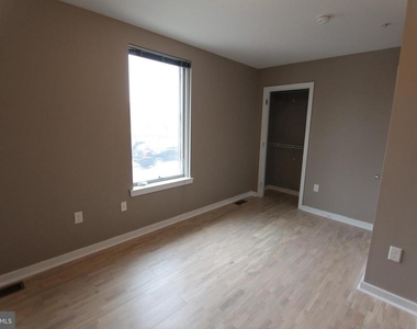 1856 N Willington Street - Photo Thumbnail 9
