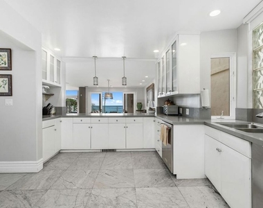 11834 Pacific Coast Highway - Photo Thumbnail 7