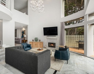 11834 Pacific Coast Highway - Photo Thumbnail 14