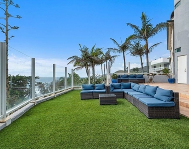 11834 Pacific Coast Highway - Photo Thumbnail 11