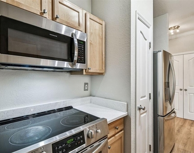 5000 Culbreath Key Way - Photo Thumbnail 11