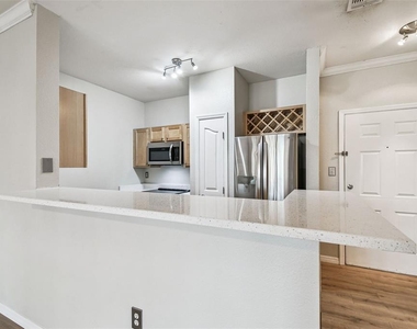 5000 Culbreath Key Way - Photo Thumbnail 8