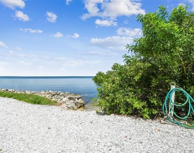 5000 Culbreath Key Way - Photo Thumbnail 52