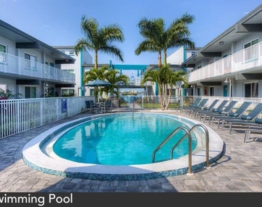 1824 Shore Drive S - Photo Thumbnail 10