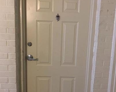 3107 Naylor Road Se - Photo Thumbnail 1