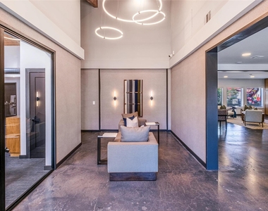 4600 West Pioneer Drive - Photo Thumbnail 36