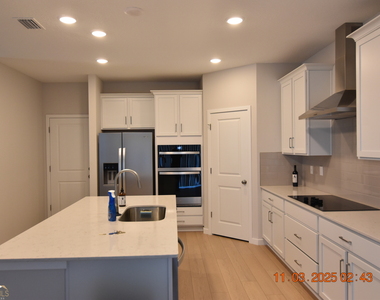 213 Collin Nicholas Drive - Photo Thumbnail 6