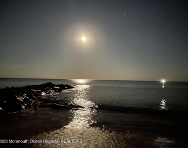 239 Beach Front - Photo Thumbnail 28