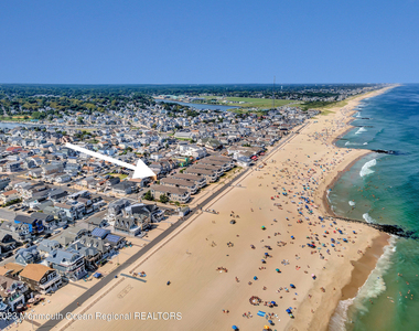 239 Beach Front - Photo Thumbnail 2