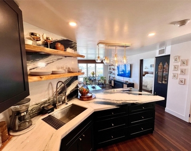 133 N Pompano Beach Boulevard - Photo Thumbnail 9