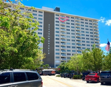 133 N Pompano Beach Boulevard - Photo Thumbnail 15