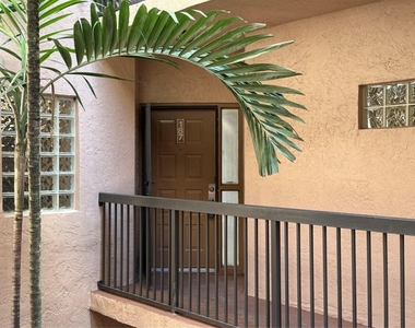 10790 Nw 14th Street - Photo Thumbnail 2