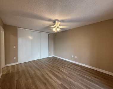 10790 Nw 14th Street - Photo Thumbnail 19