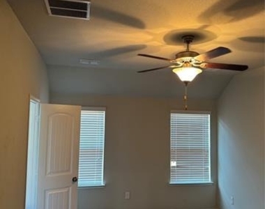 5856 Bindweed Street - Photo Thumbnail 11