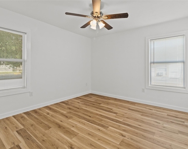 1717 W 4th Street - Photo Thumbnail 7