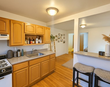 20-67 32nd Street - Photo Thumbnail 3