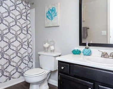 4600 West Pioneer Drive - Photo Thumbnail 17