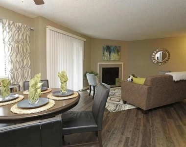4600 West Pioneer Drive - Photo Thumbnail 16