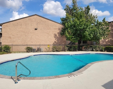 12335 Antoine Drive - Photo Thumbnail 42